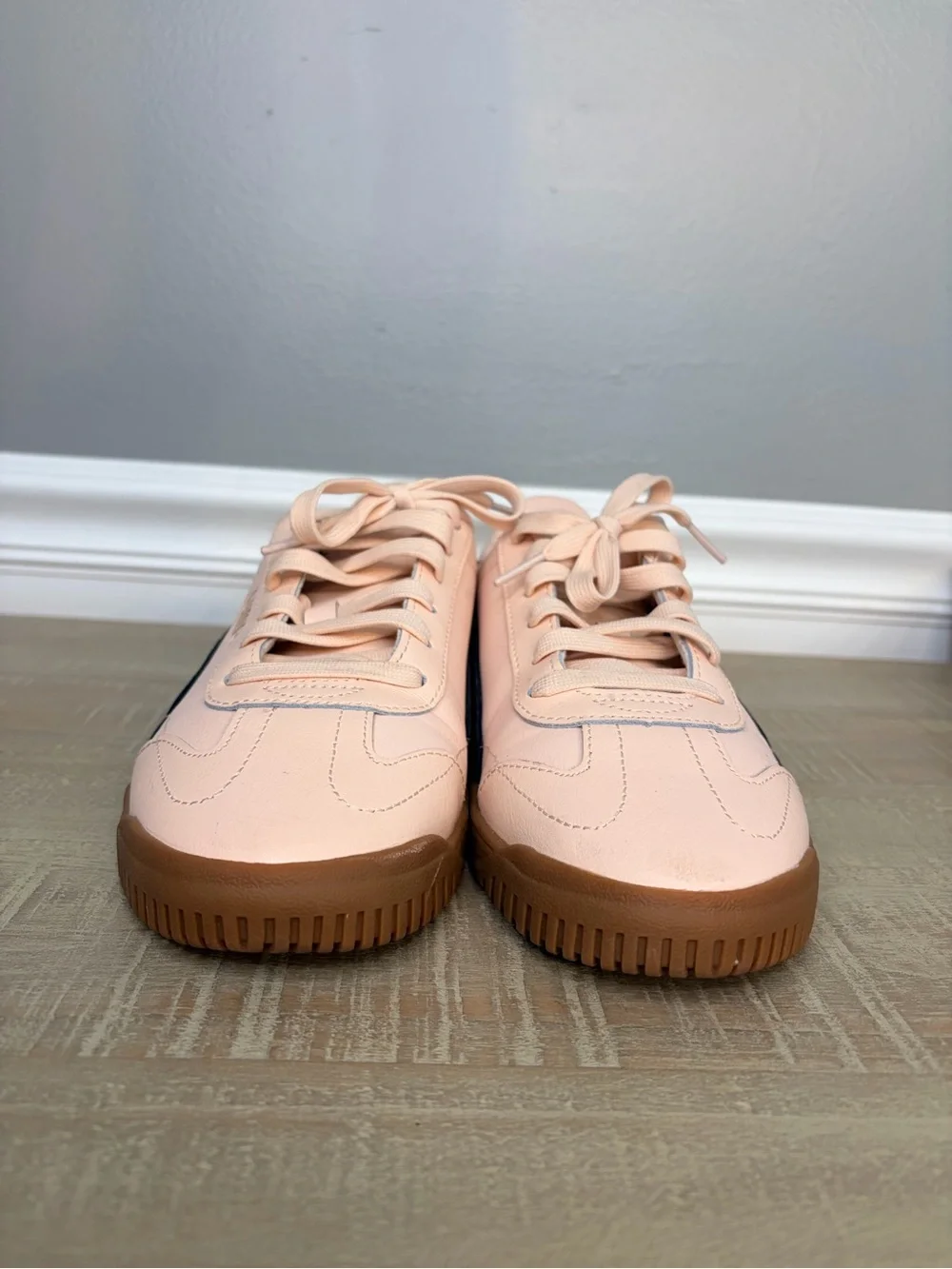 PUMA Women's Club 5v5 Sneakers in Island Pink, Size 8.5